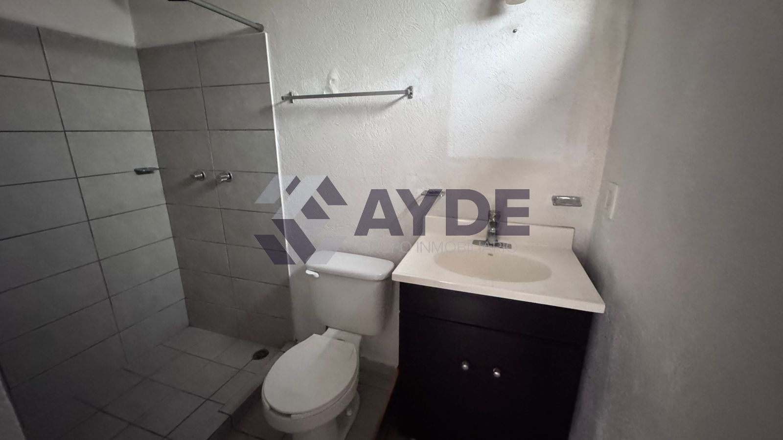 DEPARTAMENTO EN RENTA EN PARQUES GUADALAJARA 210 A