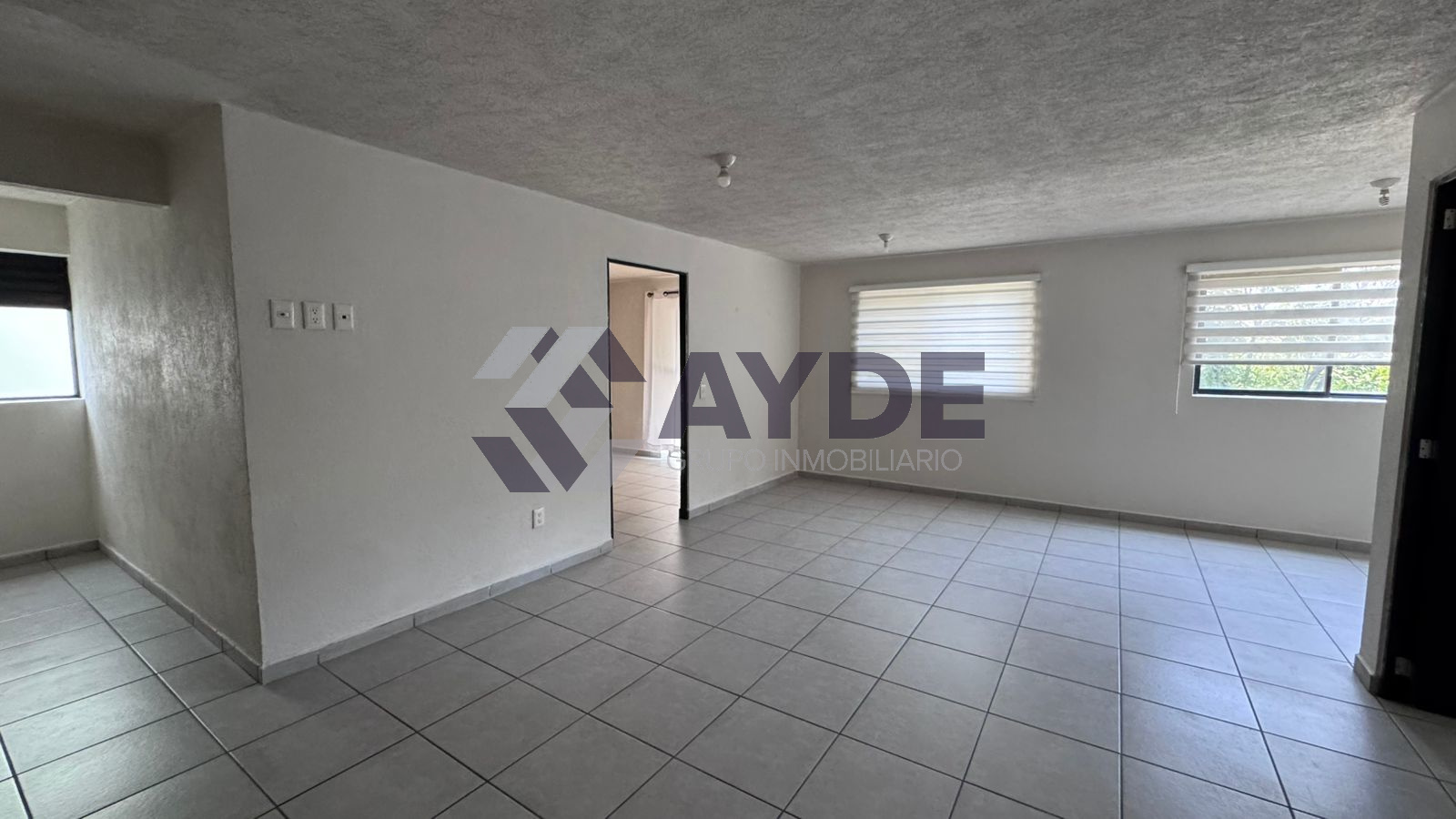 DEPARTAMENTO EN RENTA EN PARQUES GUADALAJARA 210 A