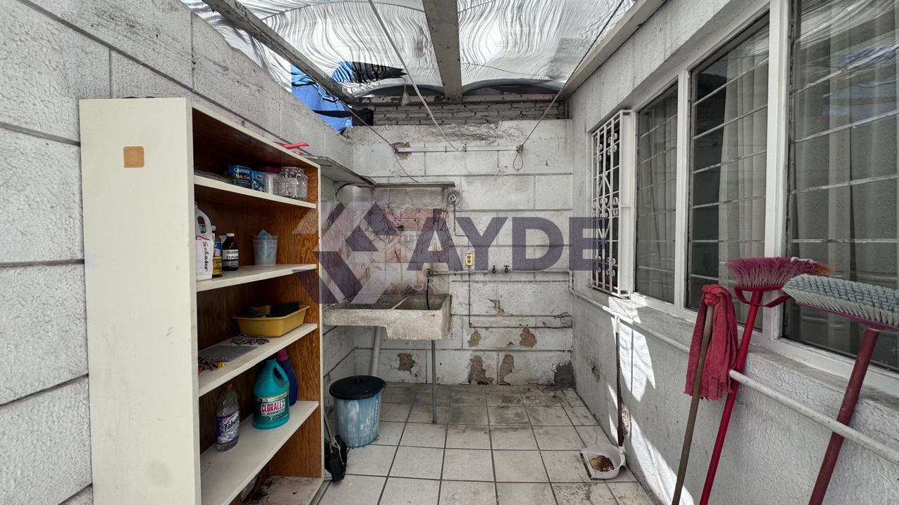 CASA EN VENTA EN COLINAS DE LA NORMAL