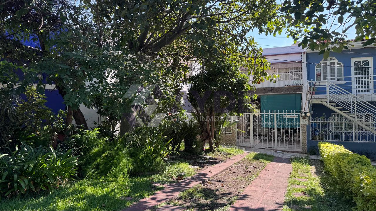 CASA EN VENTA EN COLINAS DE LA NORMAL