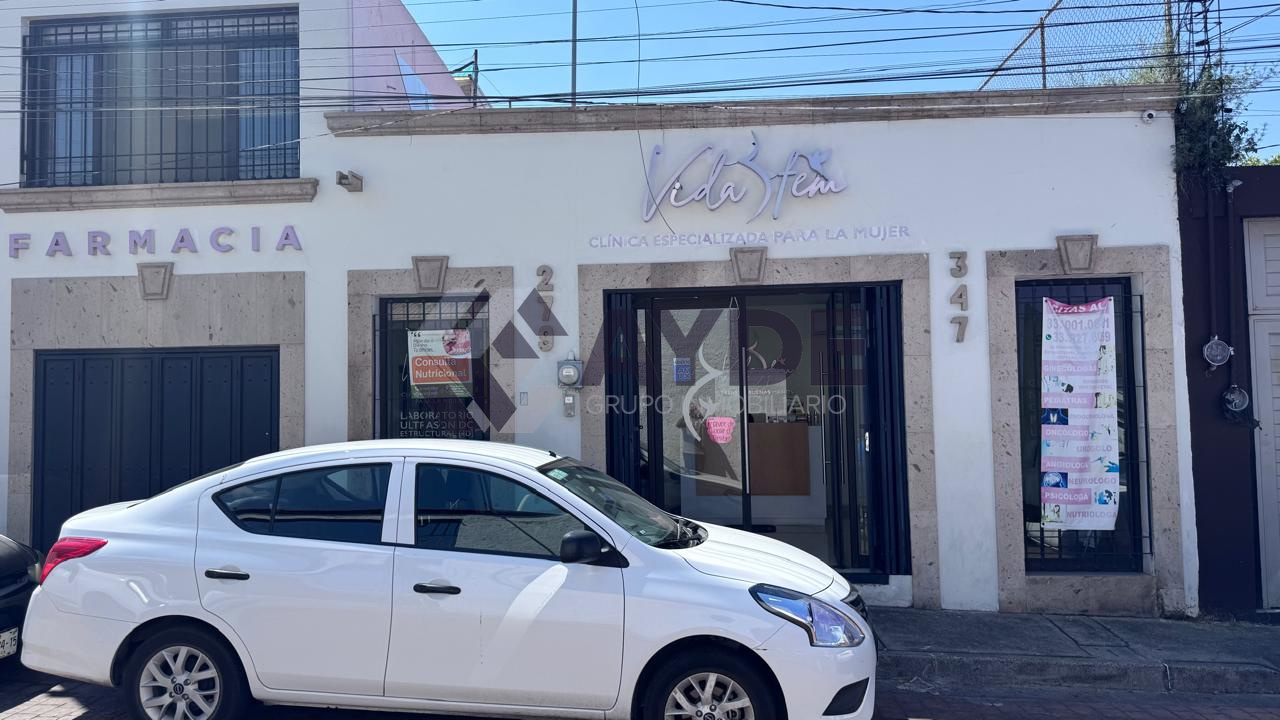 CONSULTORIO MÉDICO EN RENTA EN CENTRO DE TLAQUEPAQUE
