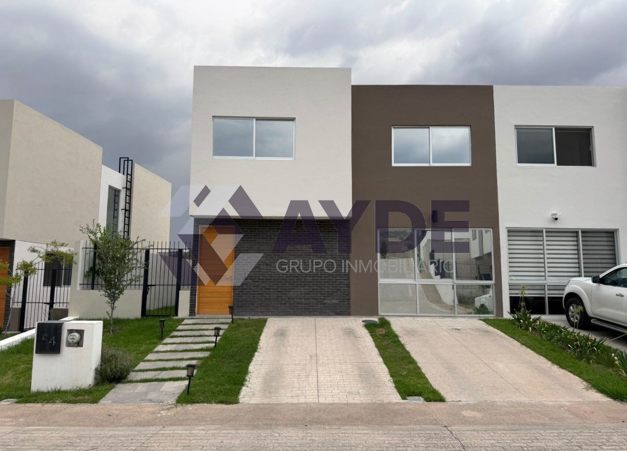 Casa en Venta en Colinas de San Isidro Int. 54