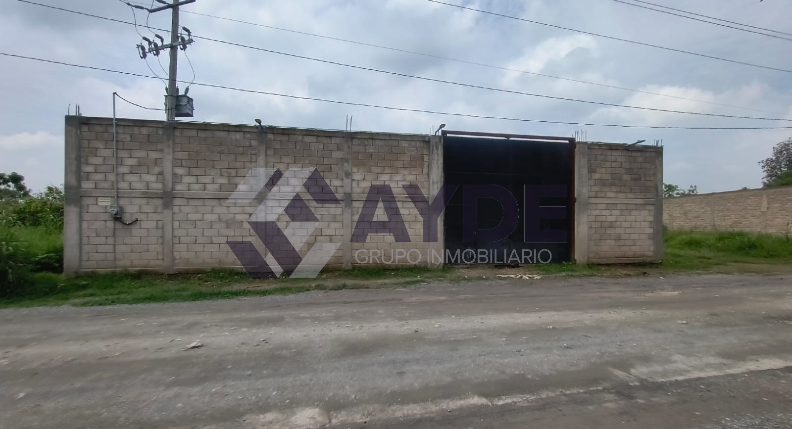 Terreno con Taller en Venta en Nextipac, Zapopan
